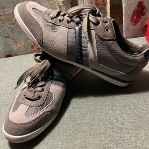 (NWOT) Hugo Boss Men's Gray And Black Sneakers Men’s Size 44 (US 11)